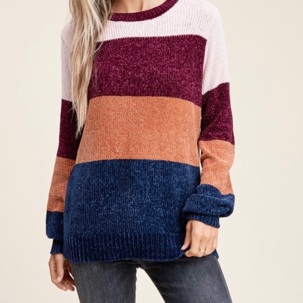 Staccato Women’s Crew Sweater